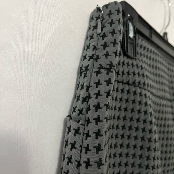 Ann Taylor LOFT Factory Grey & Black Houndstooth Skirt Size 6 - Picture 6 of 6